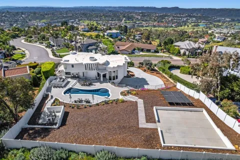 $3,990,000 | 7215 El Fuerte Street, Carlsbad, CA 92009
