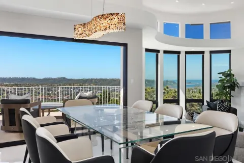 $3,990,000 | 7215 El Fuerte Street, Carlsbad, CA 92009