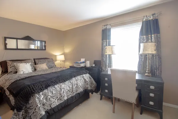 $200,000 | 521 73rd Street, Unit 104, Downers Grove, IL 60516