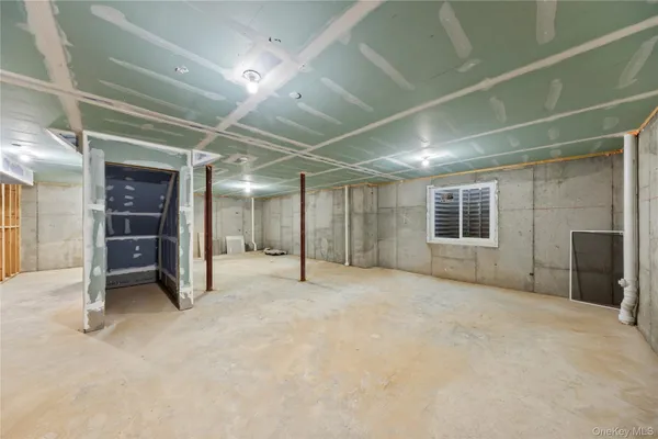 $775,000 | 1 Manor Drive, Unit 102, Monsey, NY 10952