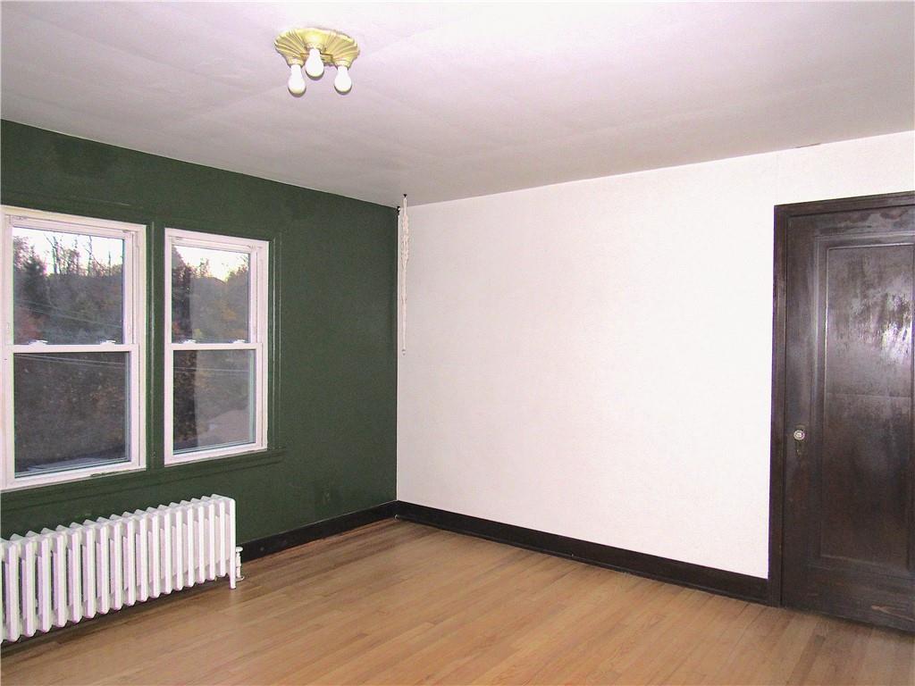 201 Friday Road Pittsburgh, PA 15209 - Photo 33 of 39 a view of an empty room and window