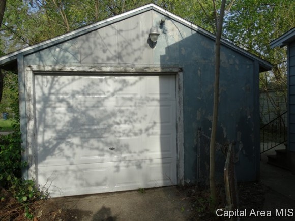 2113 South Spring Street Springfield, IL 62704 - Photo 10 of 12