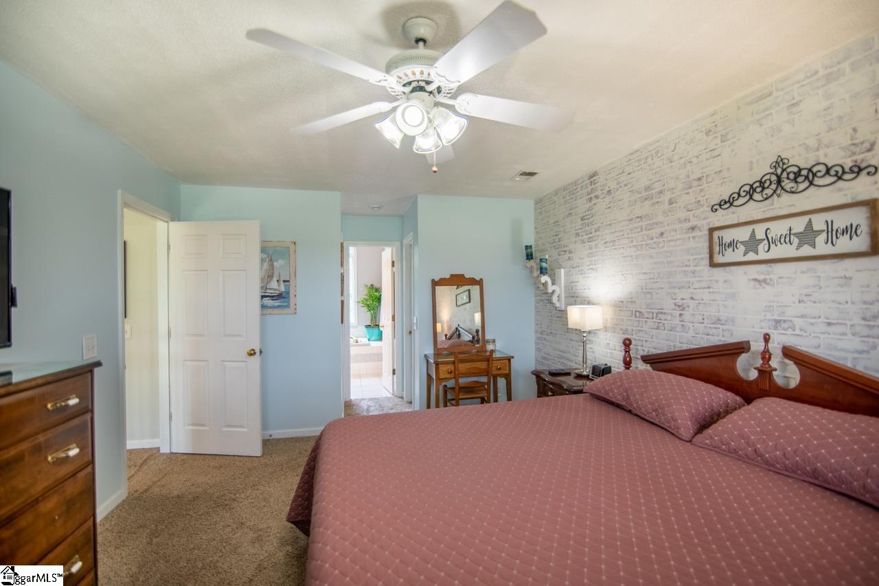 1714 Scuffletown Road Fountain Inn, SC 29644 - Photo 28 of 36