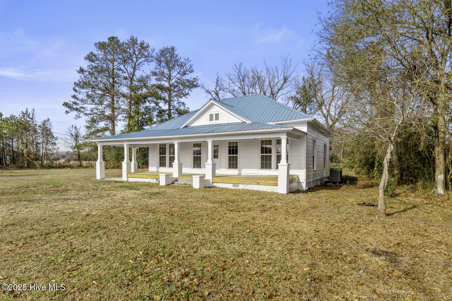 2880 Catherine Lake Road Richlands, NC 28574 - Photo 3 of 44 catherine-3