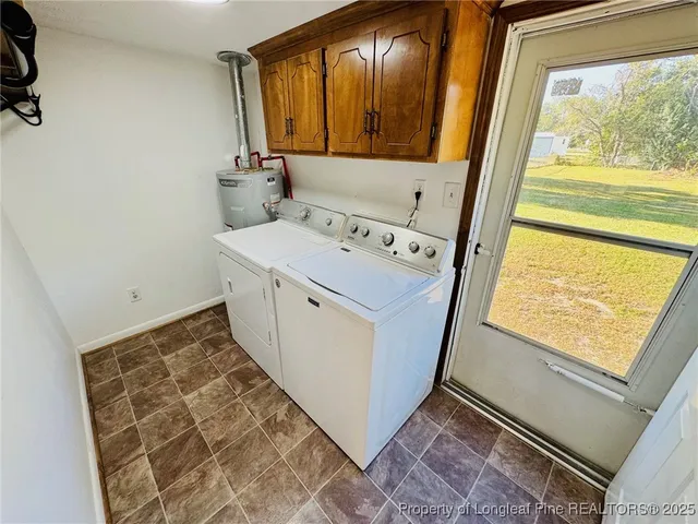 a view of utility room with washer and dryer