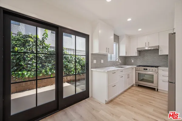 $1,699,999 | 4311 Eagle Rock Boulevard, Los Angeles, CA 90041