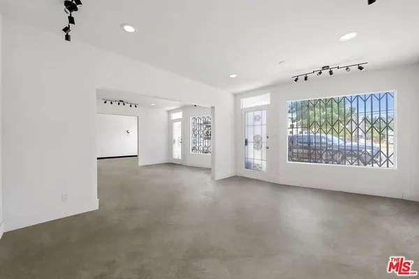 $1,699,999 | 4311 Eagle Rock Boulevard, Los Angeles, CA 90041