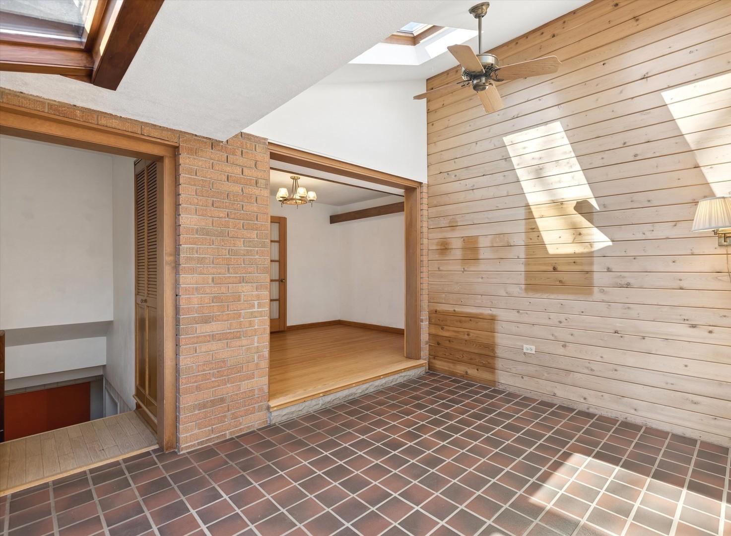 1473 Edgewood Road Lake Forest, IL 60045 - Photo 10 of 33 Gallery Image 10