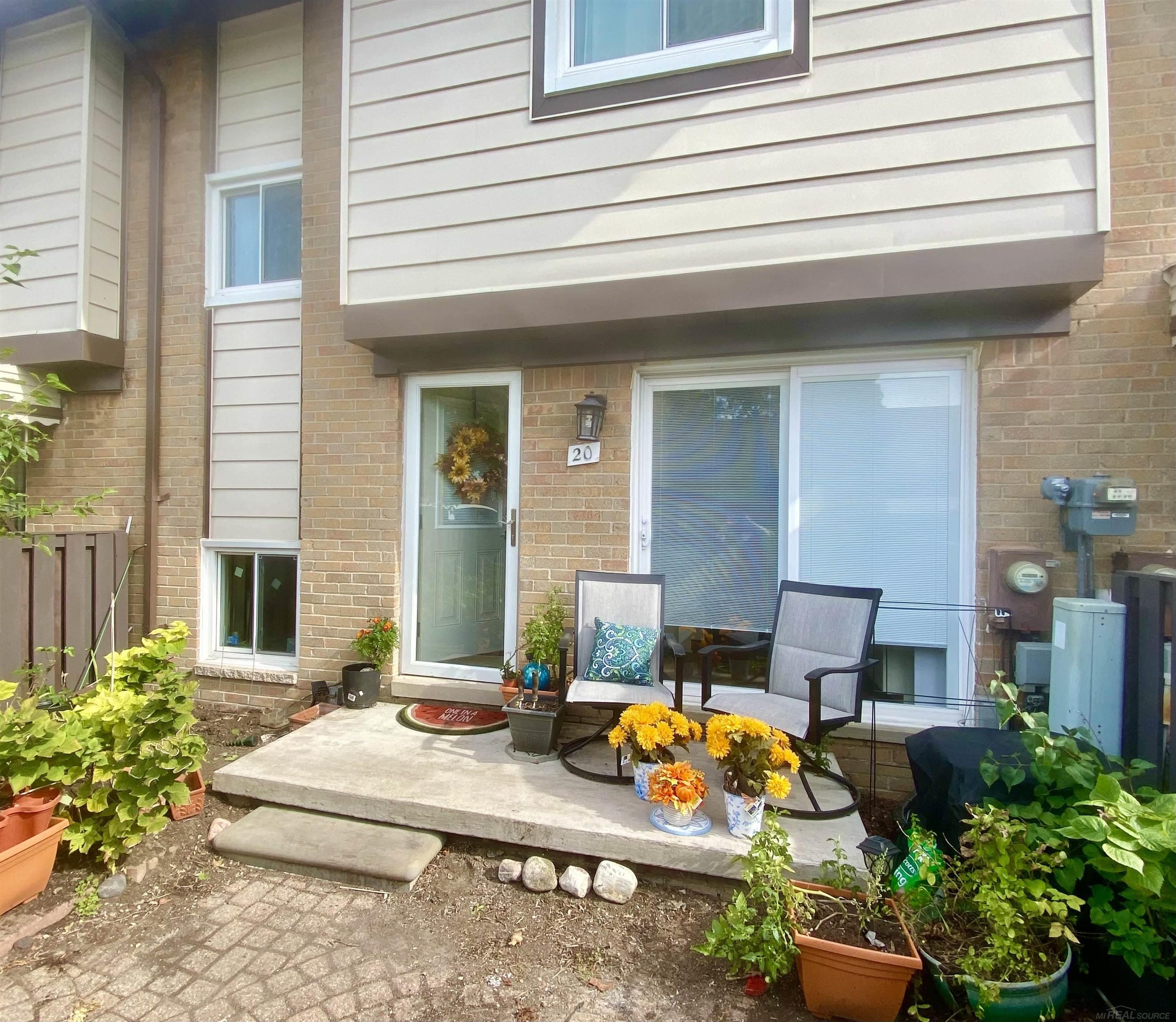 8401 18 18 Mile Road Sterling Heights, MI 48313 - Photo 27 of 41 50212935-b6d08cb9-83d3-4c0a-ae31-8a9c239ab8b8.JPG