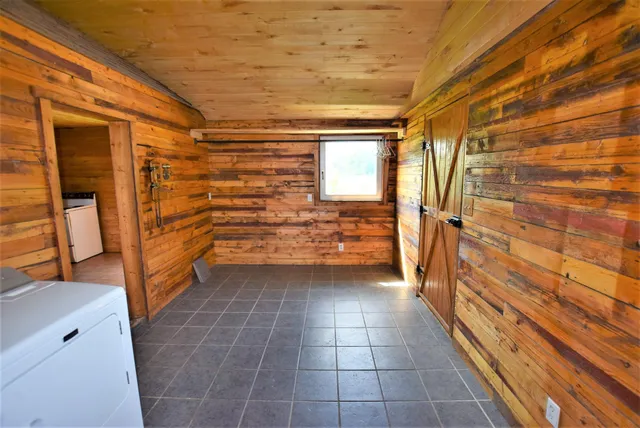 $289,900 | 17195 350th Street, Wannaska, MN 56761