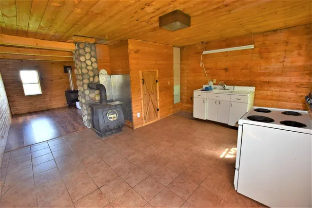 $289,900 | 17195 350th Street, Wannaska, MN 56761