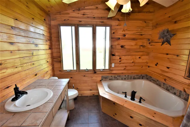 $289,900 | 17195 350th Street, Wannaska, MN 56761