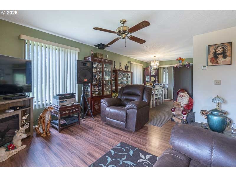 1962 Bunker Hill Road South Salem, OR 97306 - Photo 13 of 32