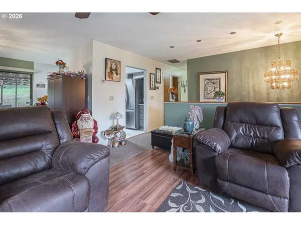 $619,000 | 1962 Bunker Hill Road South, Salem, OR 97306