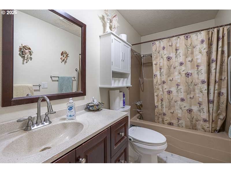 1962 Bunker Hill Road South Salem, OR 97306 - Photo 5 of 32