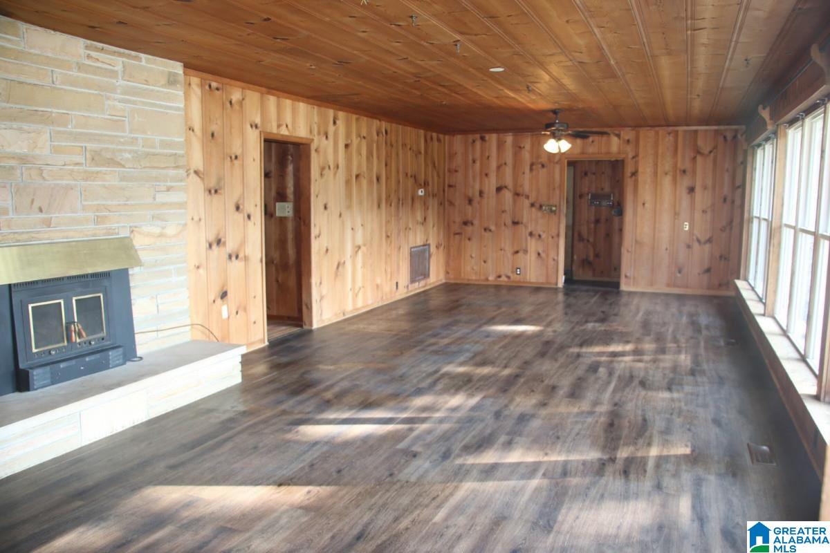 216 Lakeshore Drive Oneonta, AL 35121 - Photo 5 of 17