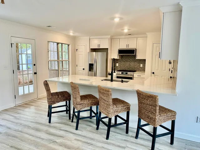 $3,650 | 3019 Morningdale Drive, Mount Pleasant, SC 29466