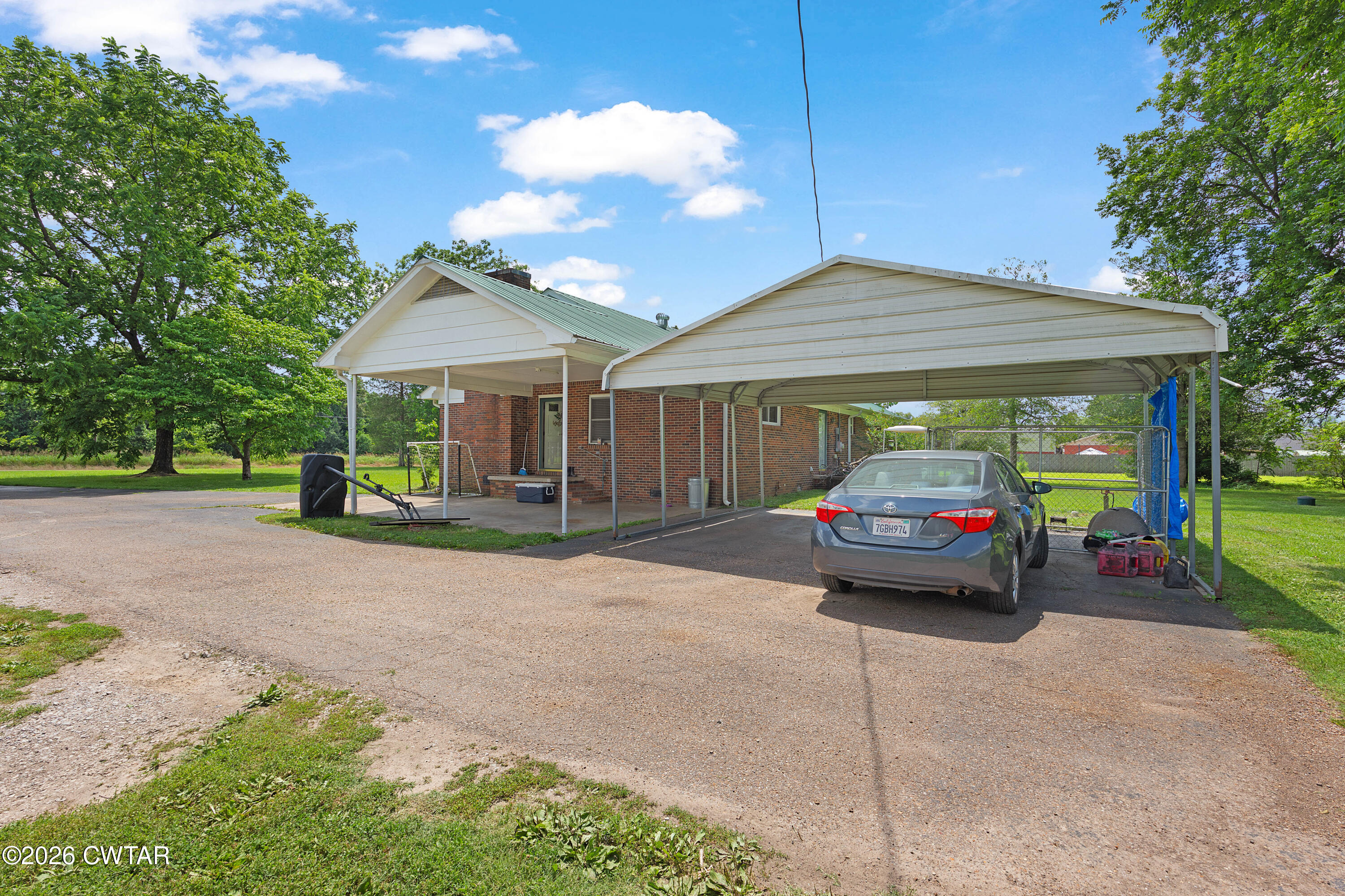 1321 Old Humboldt Road Jackson, TN 38305 - Photo 2 of 31 Carport