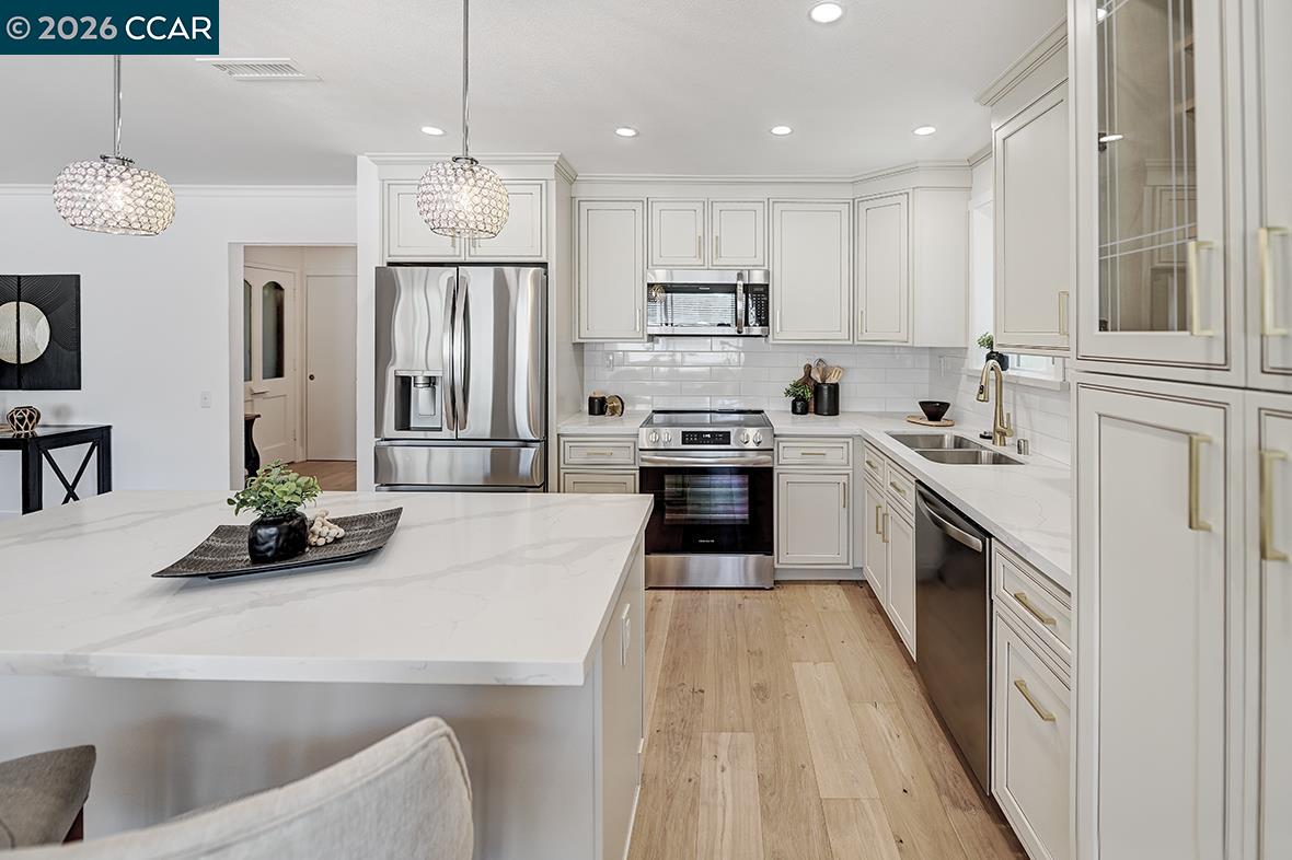 2000 Golden Rain Road, Unit 2 Walnut Creek, CA 94595 - Photo 11 of 58