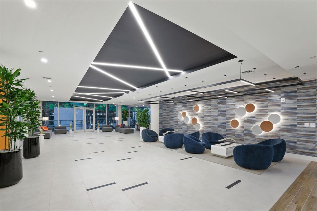 120 North Compass Way, Unit 338 Dania Beach, FL 33004 - Photo 16 of 40