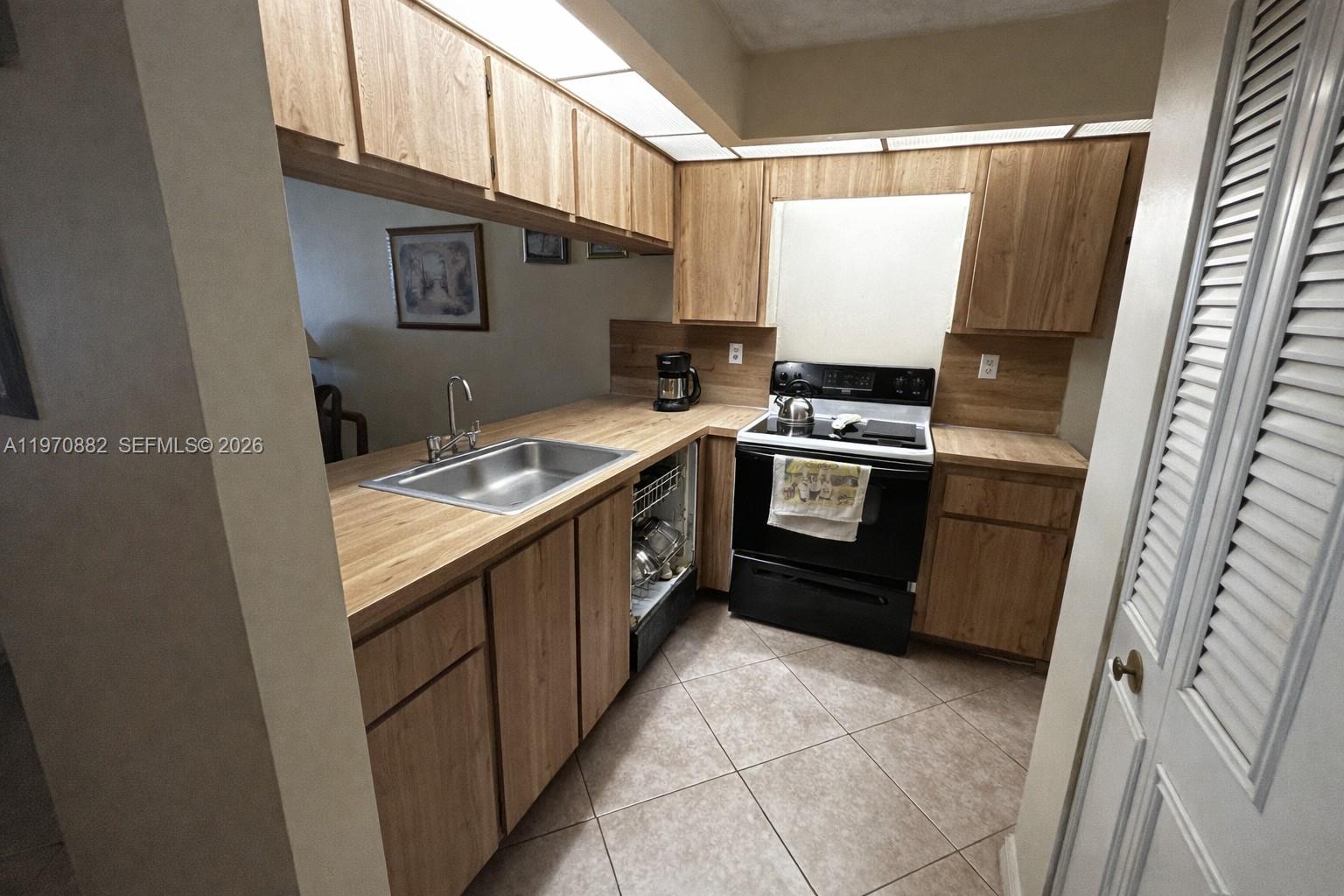 6800 Cypress Road, Unit 207 Plantation, FL 33317 - Photo 5 of 15