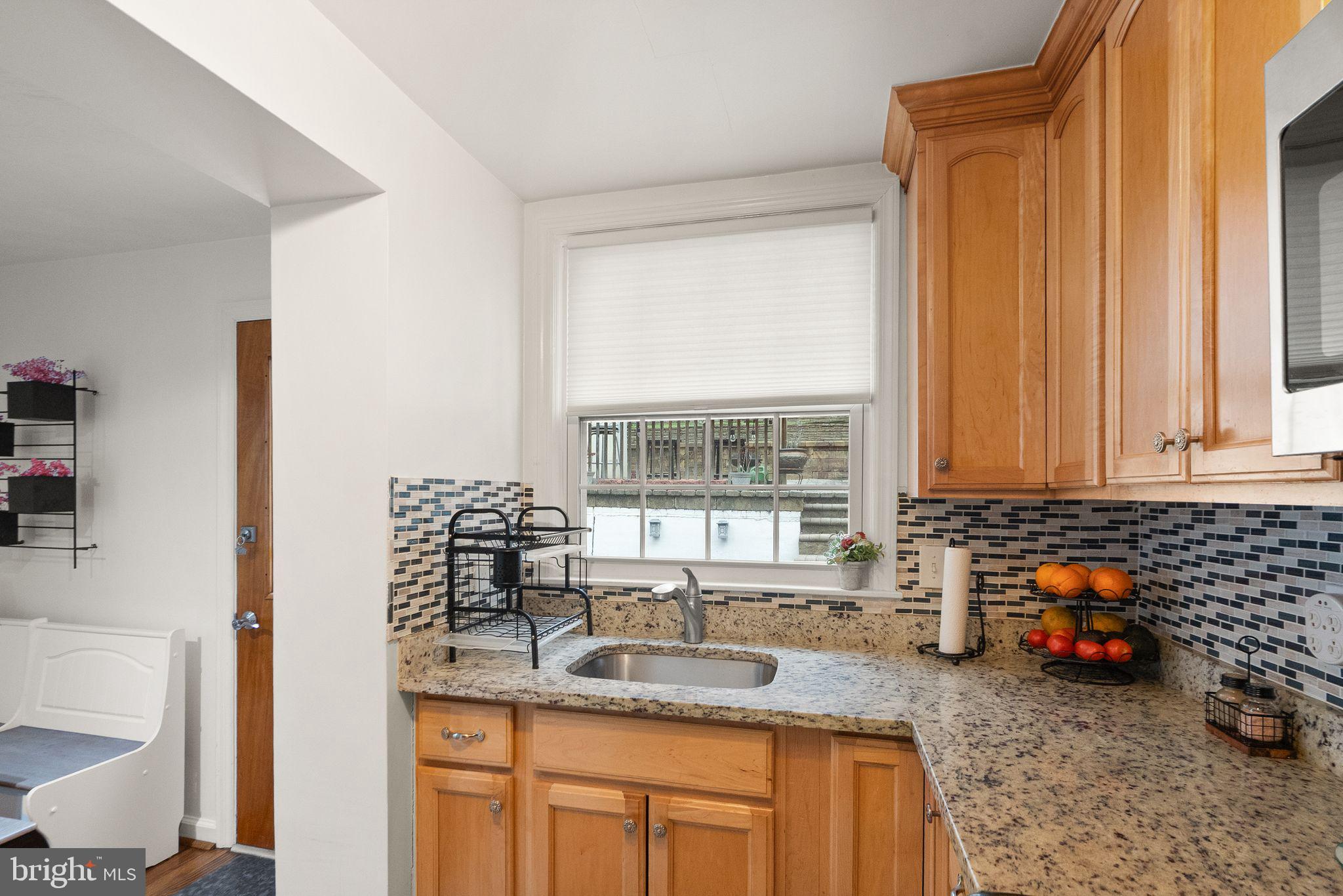 3707 South Kemper Road Arlington, VA 22206 - Photo 12 of 40