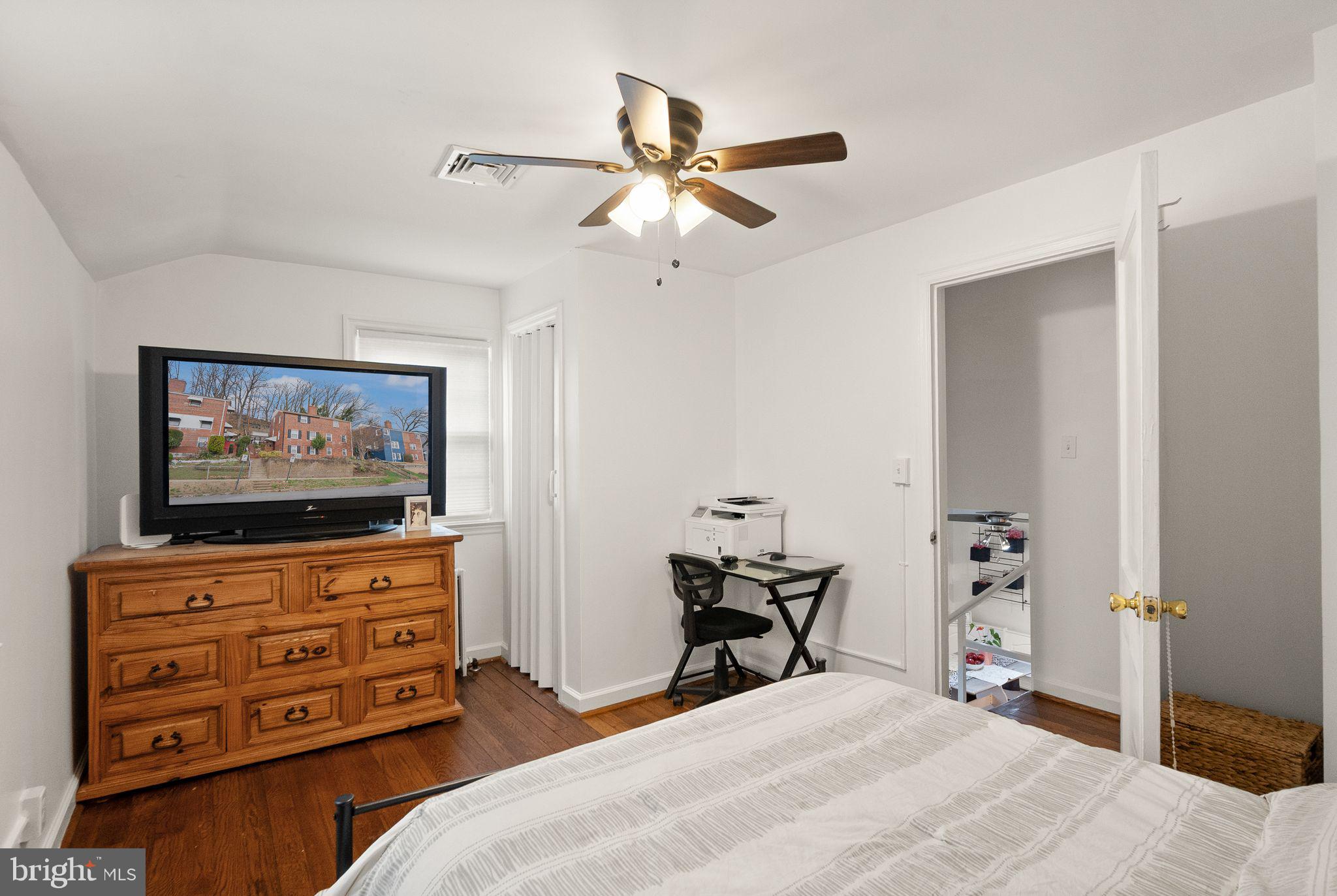 3707 South Kemper Road Arlington, VA 22206 - Photo 15 of 40
