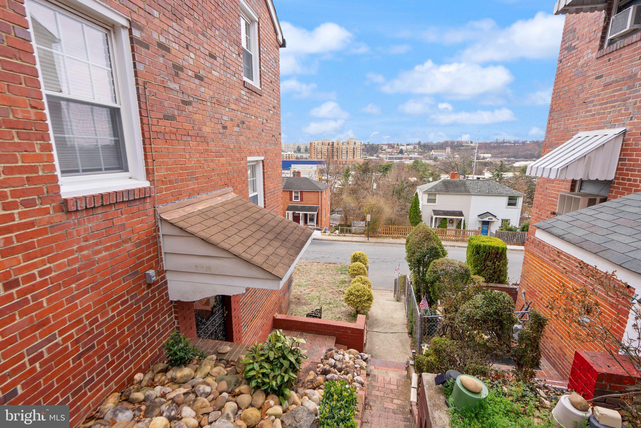 3707 South Kemper Road Arlington, VA 22206 - Photo 4 of 40