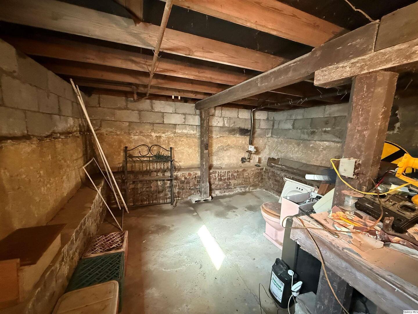 1930 Adams Street Quincy, IL 62301 - Photo 14 of 20