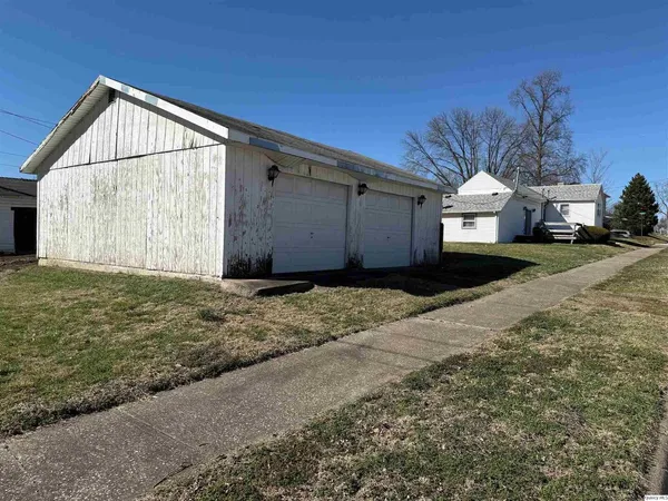 $72,000 | 1930 Adams Street, Quincy, IL 62301