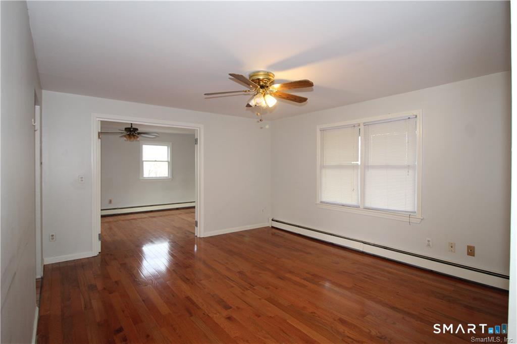 135 Ridgely Avenue Fairfield, CT 06825 - Photo 5 of 15