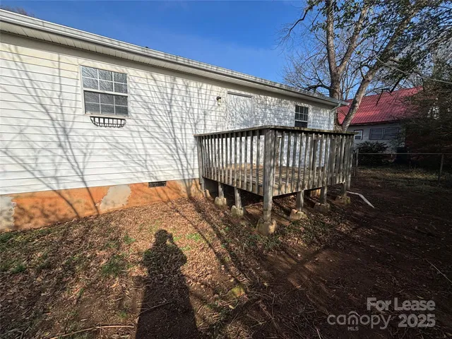 $1,400 | 828 Spruce Street, Mooresville, NC 28115