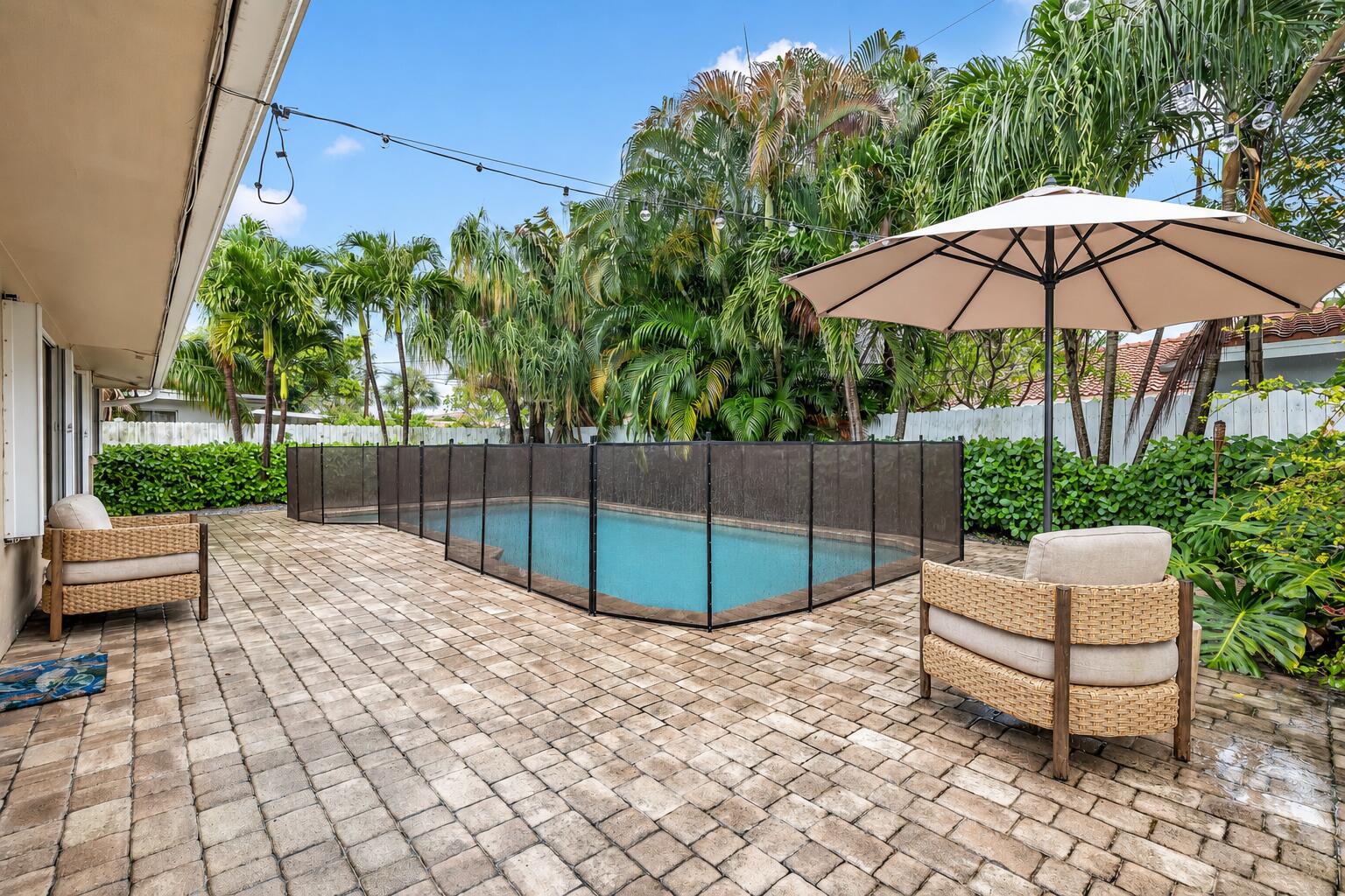 2010 Northeast 32nd Street Lighthouse Point, FL 33064 - Photo 19 of 21 Backyard