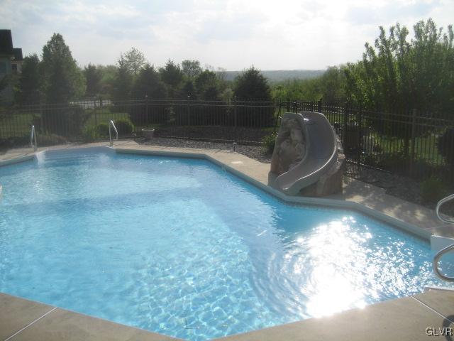 537 Lefevre Road Easton, PA 18040 - Photo 3 of 50
