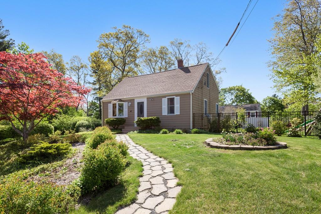 23 Meadow Road Northborough, MA 01532 - Photo 1 of 34 Gallery Image 1