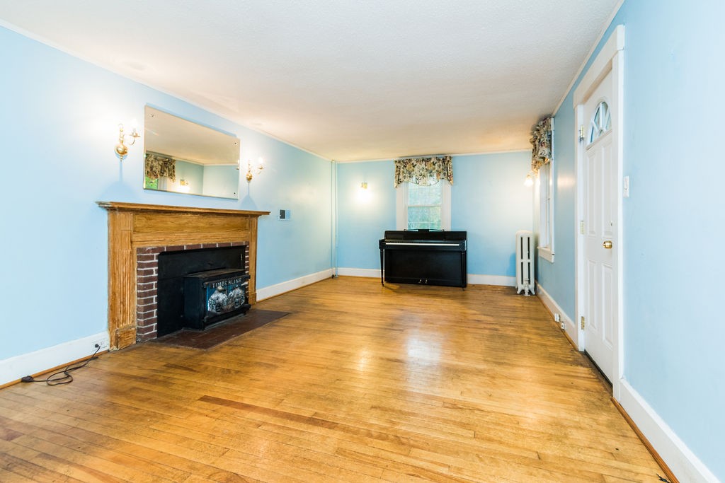 209 Main Street Townsend, MA 01469 - Photo 8 of 29 Gallery Image 8