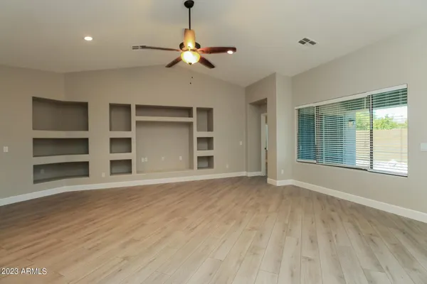 $2,170 | 1846 West Half Moon Circle, San Tan Valley, AZ 85144