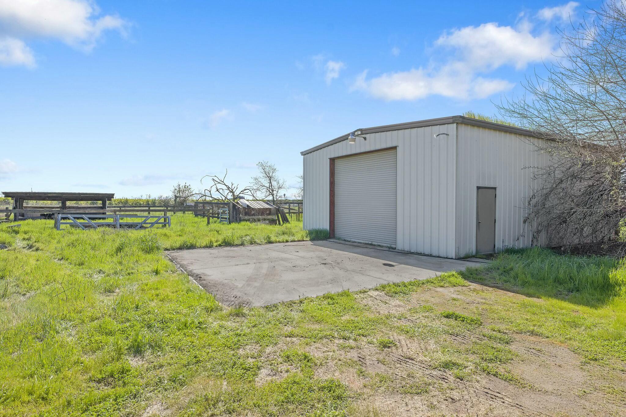 1661 West Visalia Road Exeter, CA 93221 - Photo 53 of 76 tempImagexSBqK6