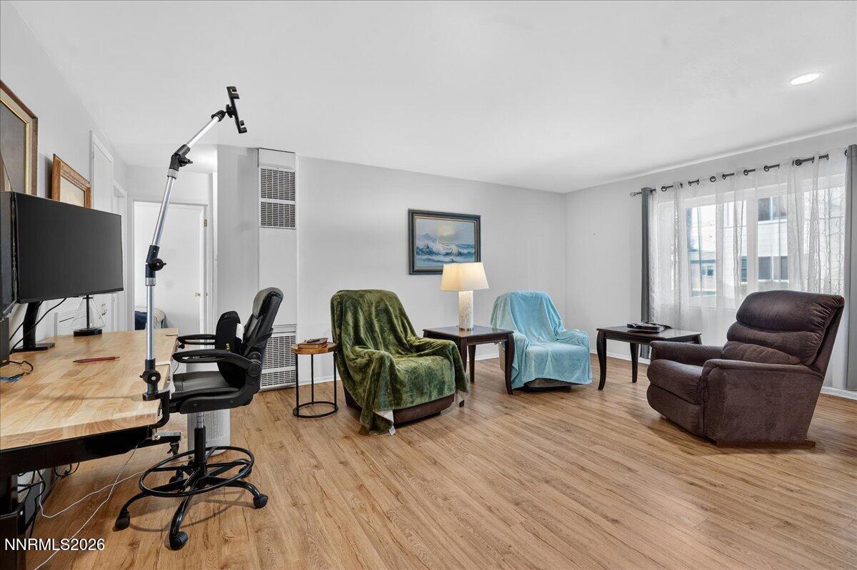 1945 4th Street, Unit 9 Sparks, NV 89431 - Photo 6 of 29 Livingroom