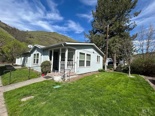 $269,500 | 101 Wallace Street, Kendrick, ID 83537