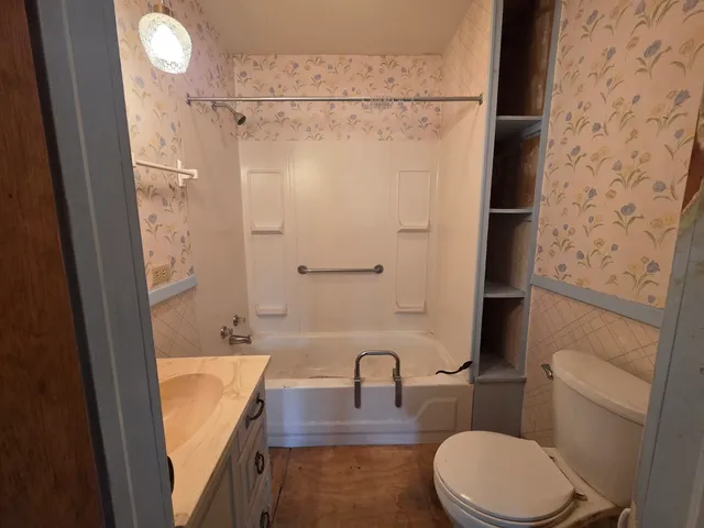 a view of an entryway