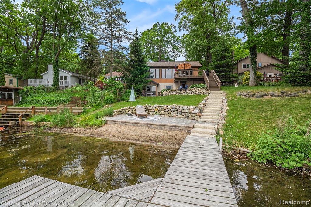 1704 Clark Lake Road Brighton, MI 48114 - Photo 25 of 39 Gallery Image 25