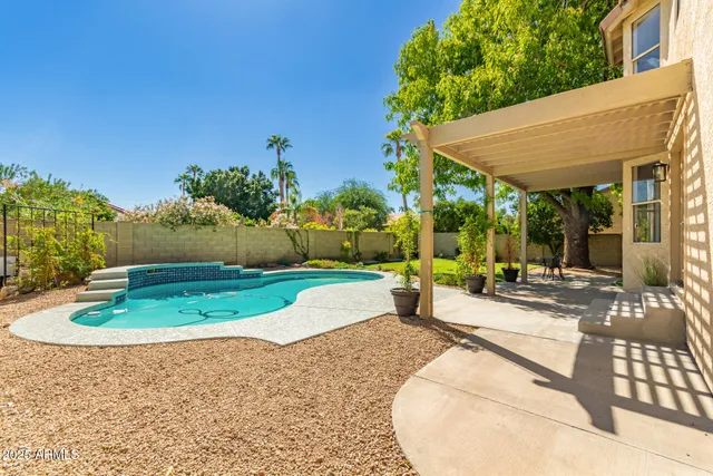 $660,000 | 6749 West Oraibi Drive, Glendale, AZ 85308