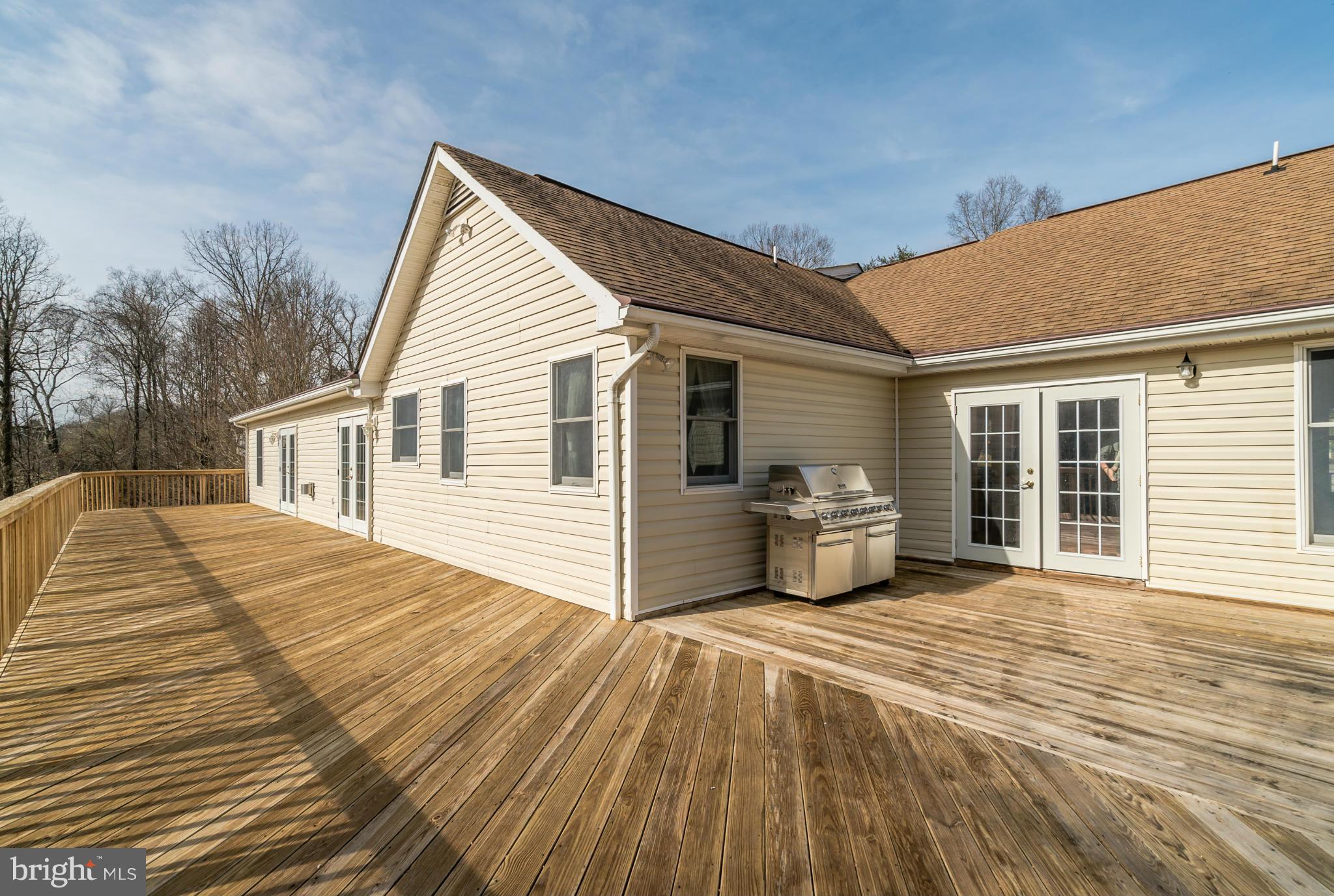 8575 Green Road Warrenton, VA 20187 - Photo 27 of 30 Gas Grill Conveys