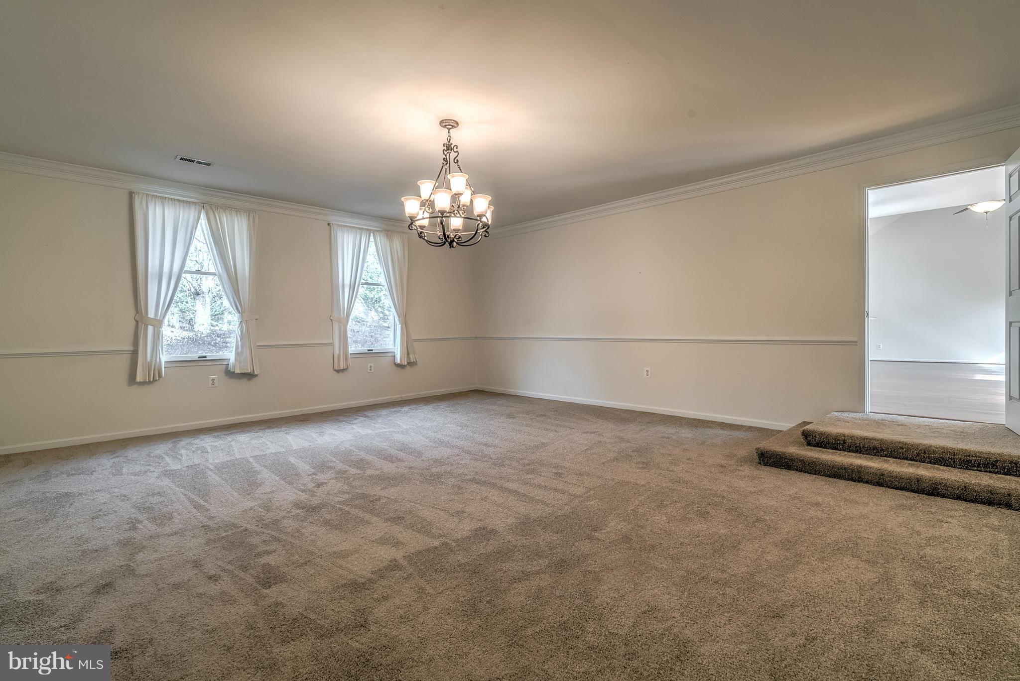 8575 Green Road Warrenton, VA 20187 - Photo 9 of 30 Dining Room