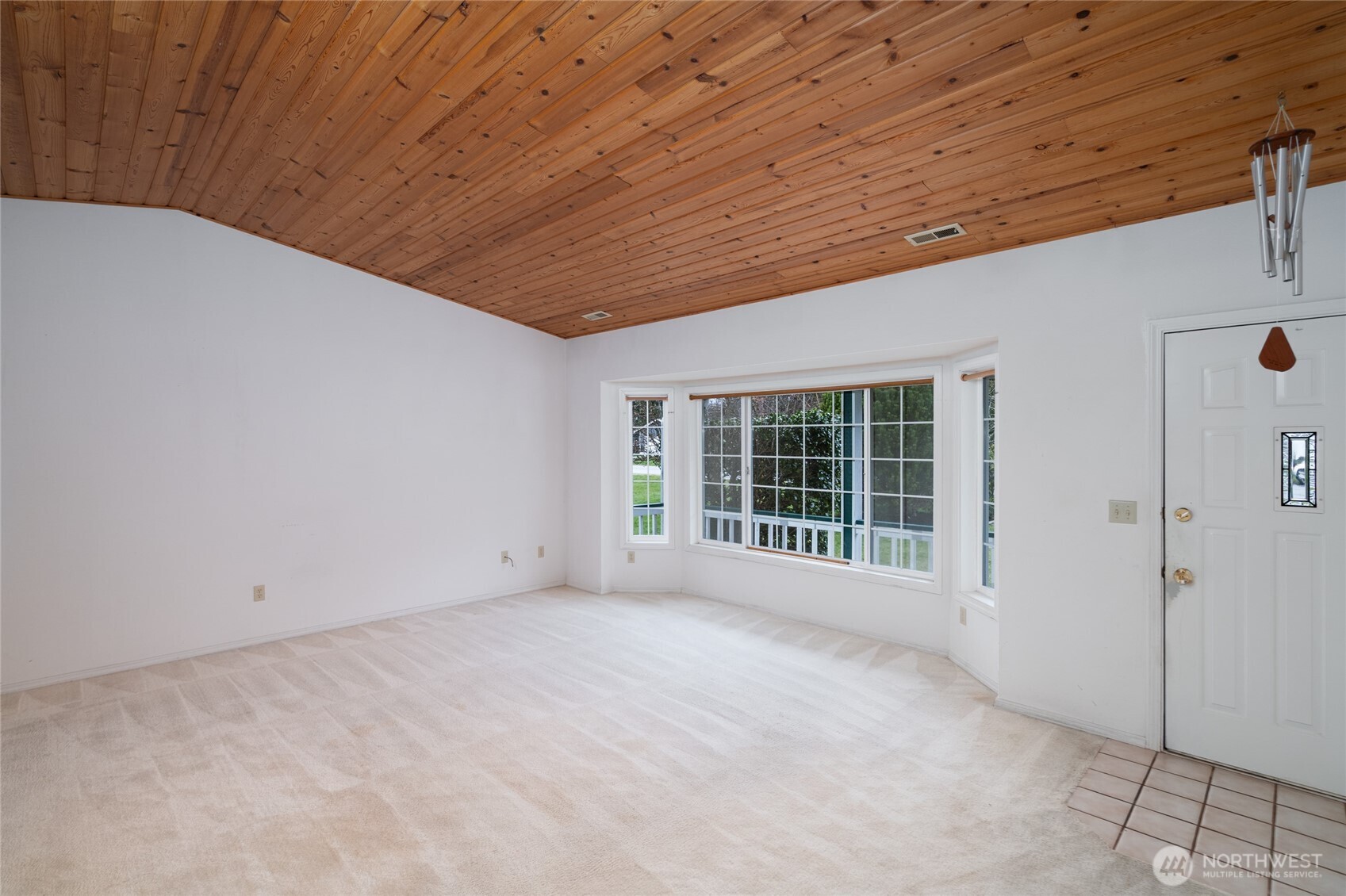 2219 13th Street Anacortes, WA 98221 - Photo 11 of 28