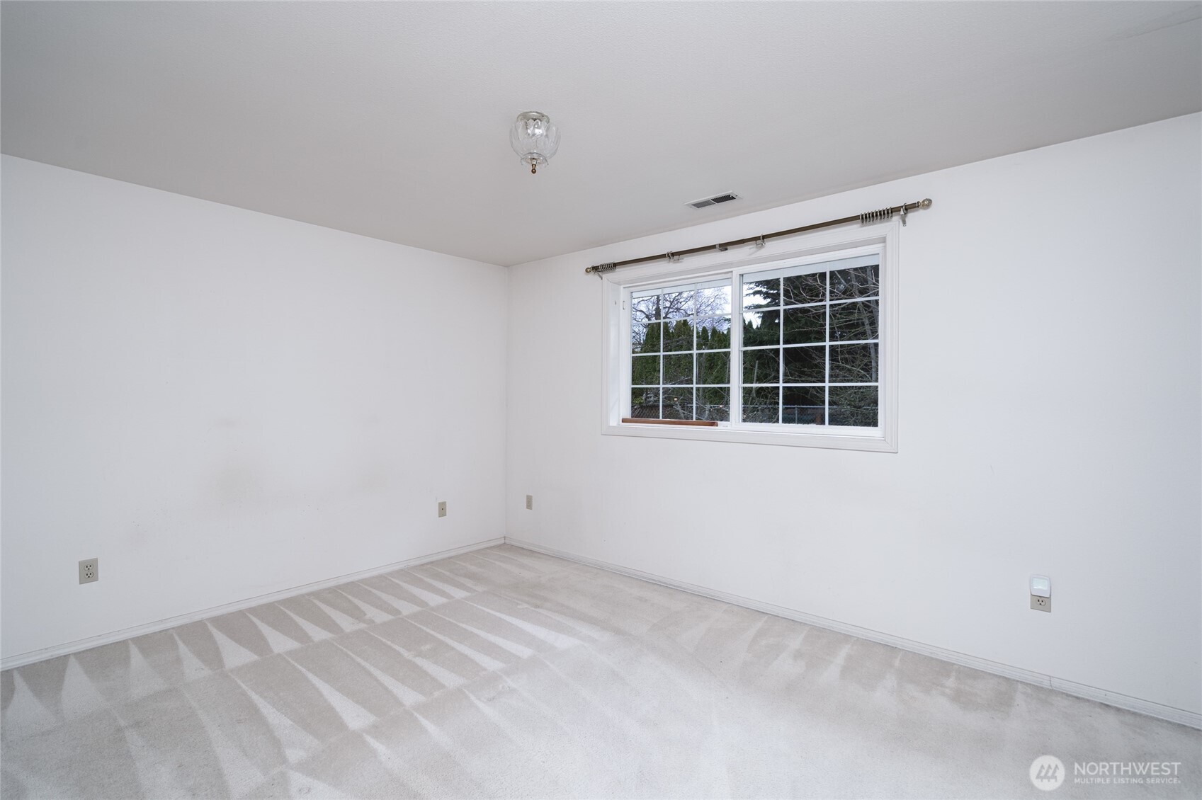 2219 13th Street Anacortes, WA 98221 - Photo 24 of 28