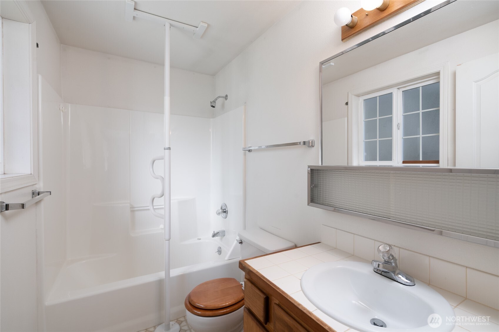 2219 13th Street Anacortes, WA 98221 - Photo 27 of 28