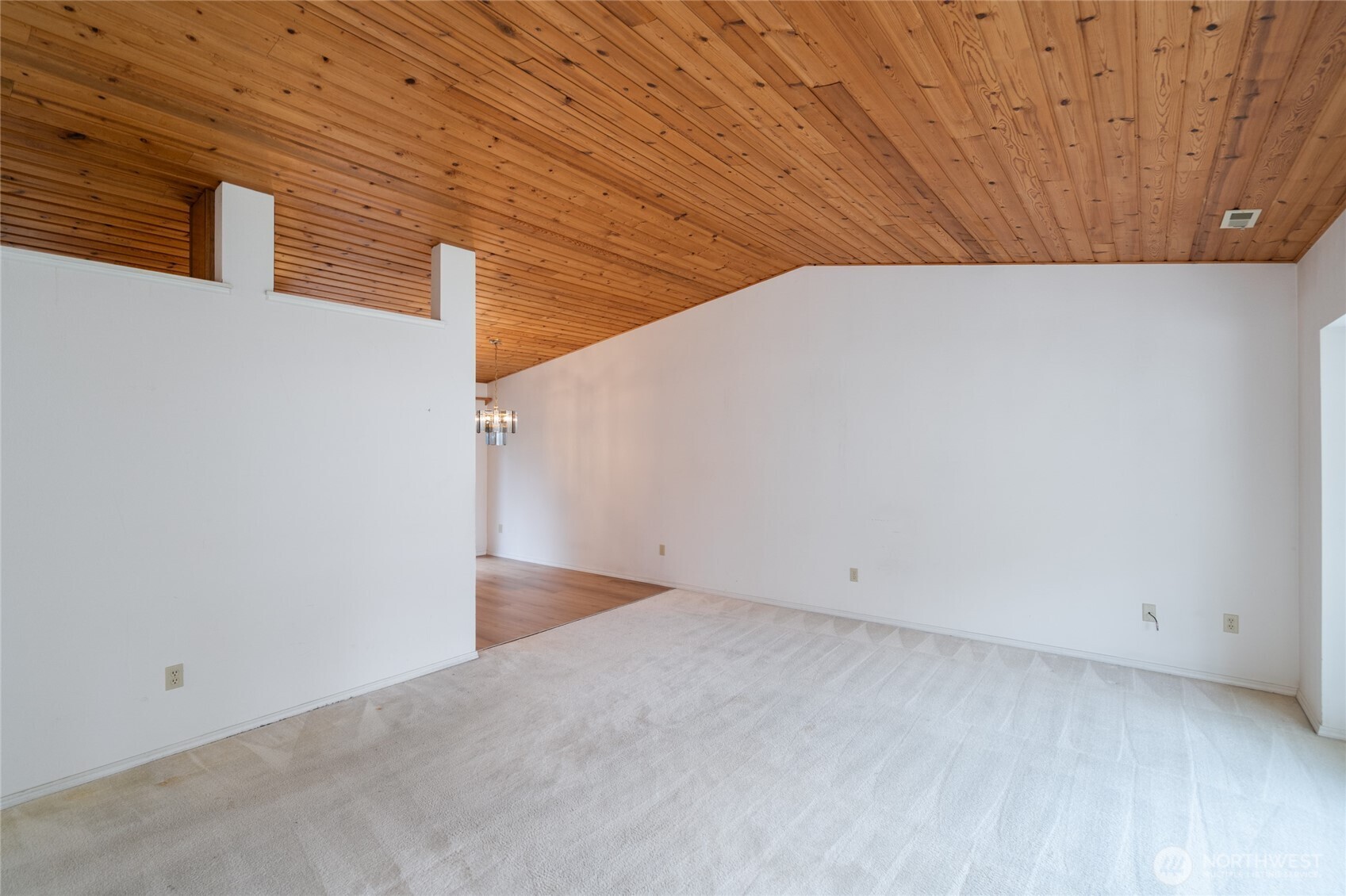 2219 13th Street Anacortes, WA 98221 - Photo 10 of 28