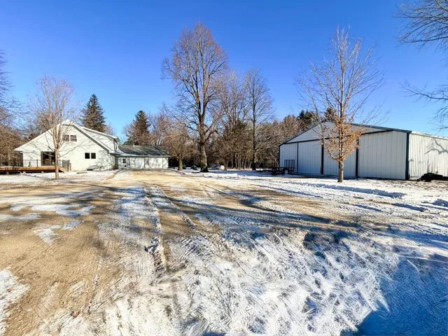 $499,000 | 28308 Oliver Avenue, Worthington, MN 56187